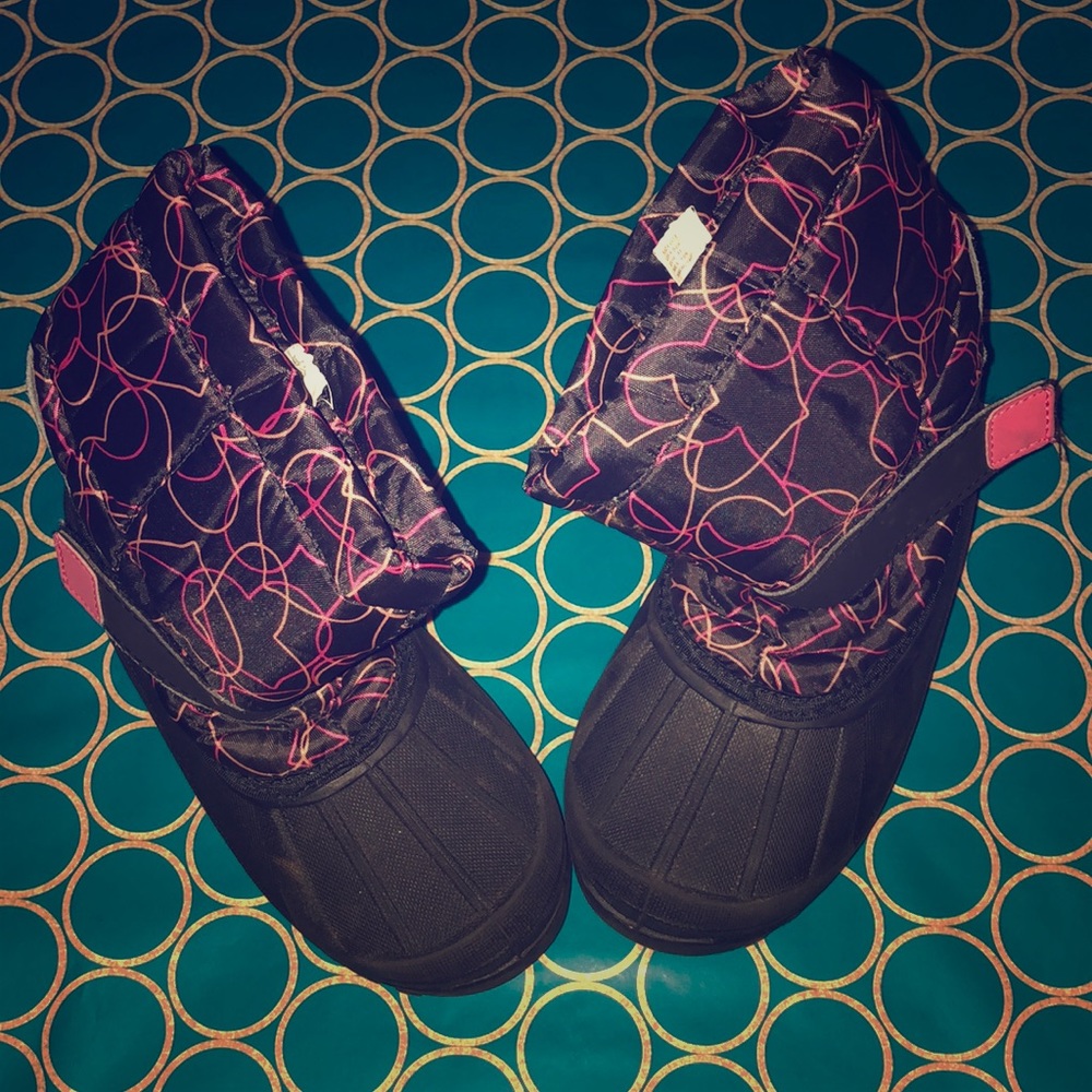 Snow boots